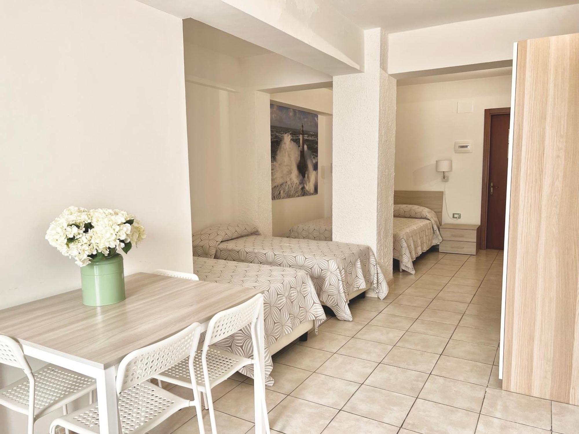 All'Etrusconia Hotel Castagneto Carducci Марина-ди- Кастаньето Экстерьер фото