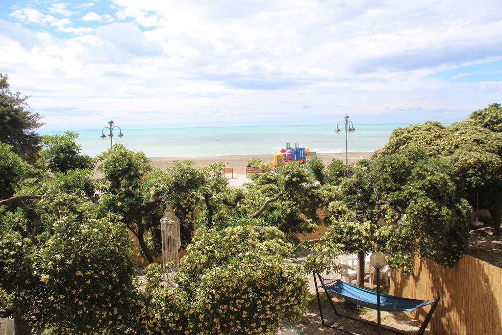 All'Etrusconia Hotel Castagneto Carducci Марина-ди- Кастаньето Экстерьер фото
