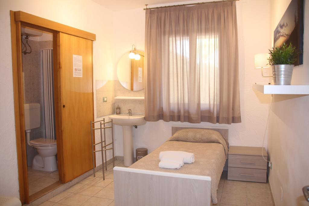 All'Etrusconia Hotel Castagneto Carducci Марина-ди- Кастаньето Экстерьер фото