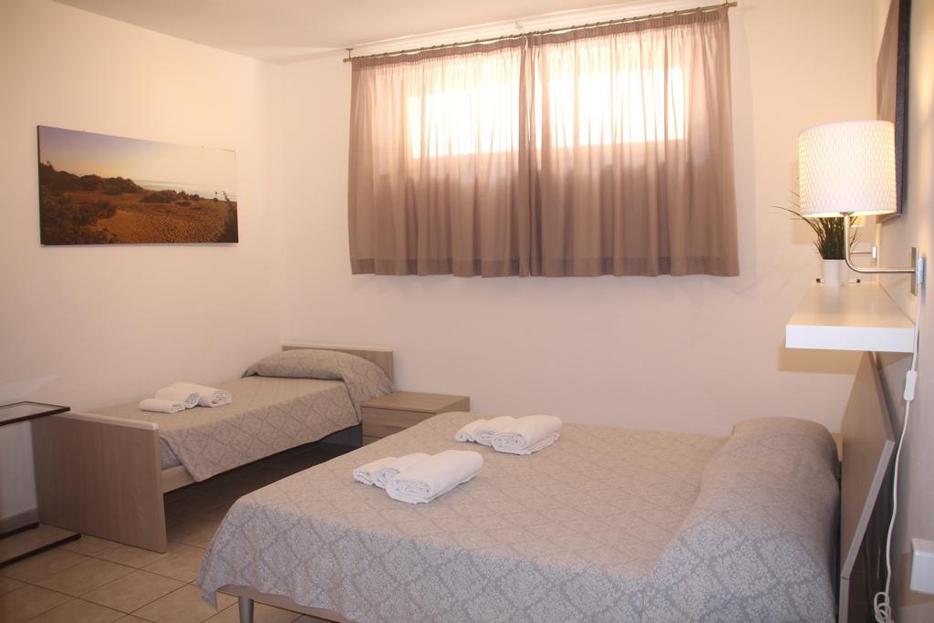All'Etrusconia Hotel Castagneto Carducci Марина-ди- Кастаньето Экстерьер фото