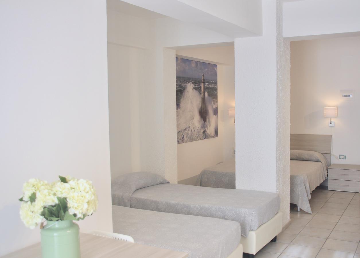 All'Etrusconia Hotel Castagneto Carducci Марина-ди- Кастаньето Экстерьер фото